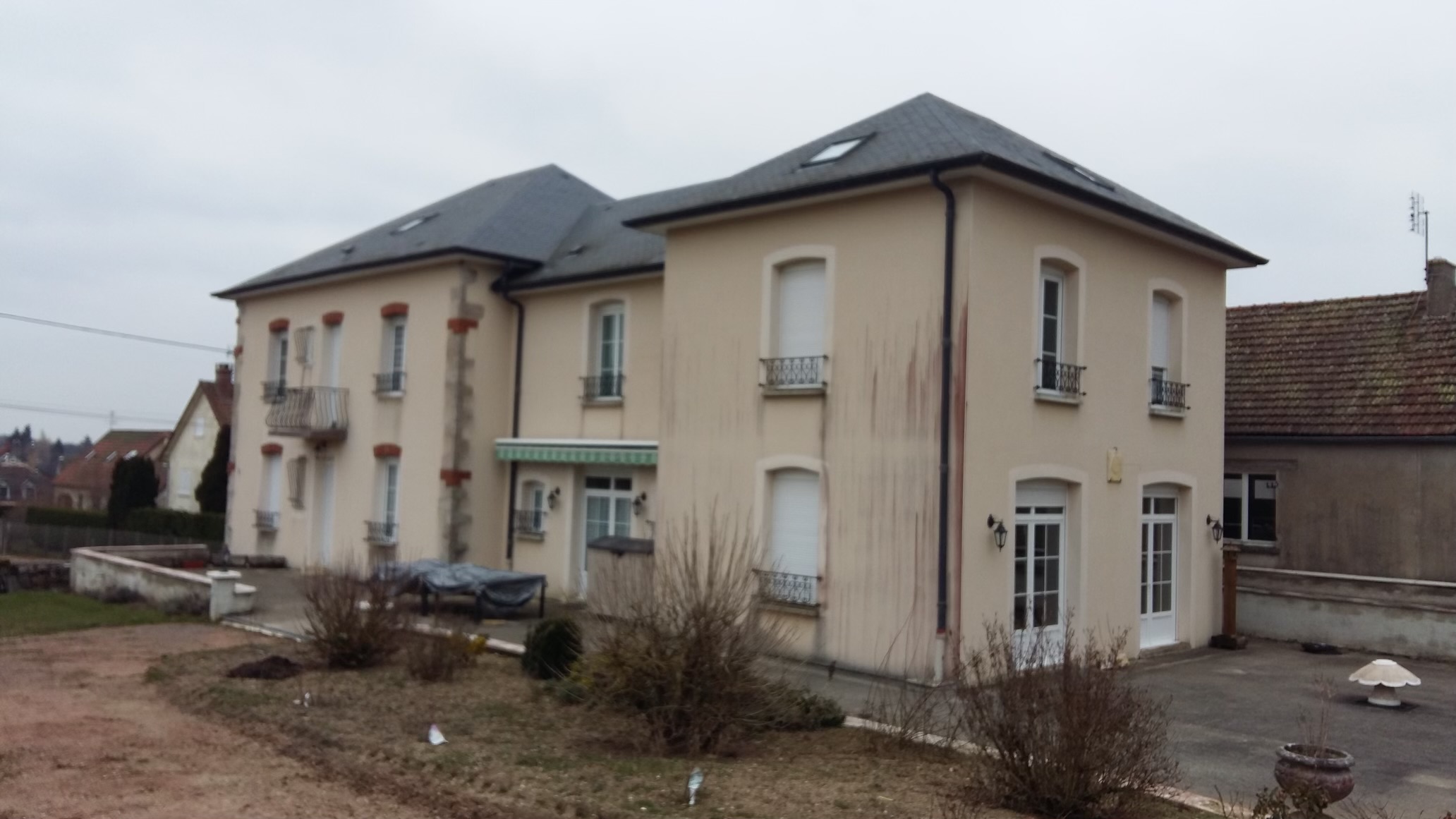 Renovation facade louhans 71500 avant